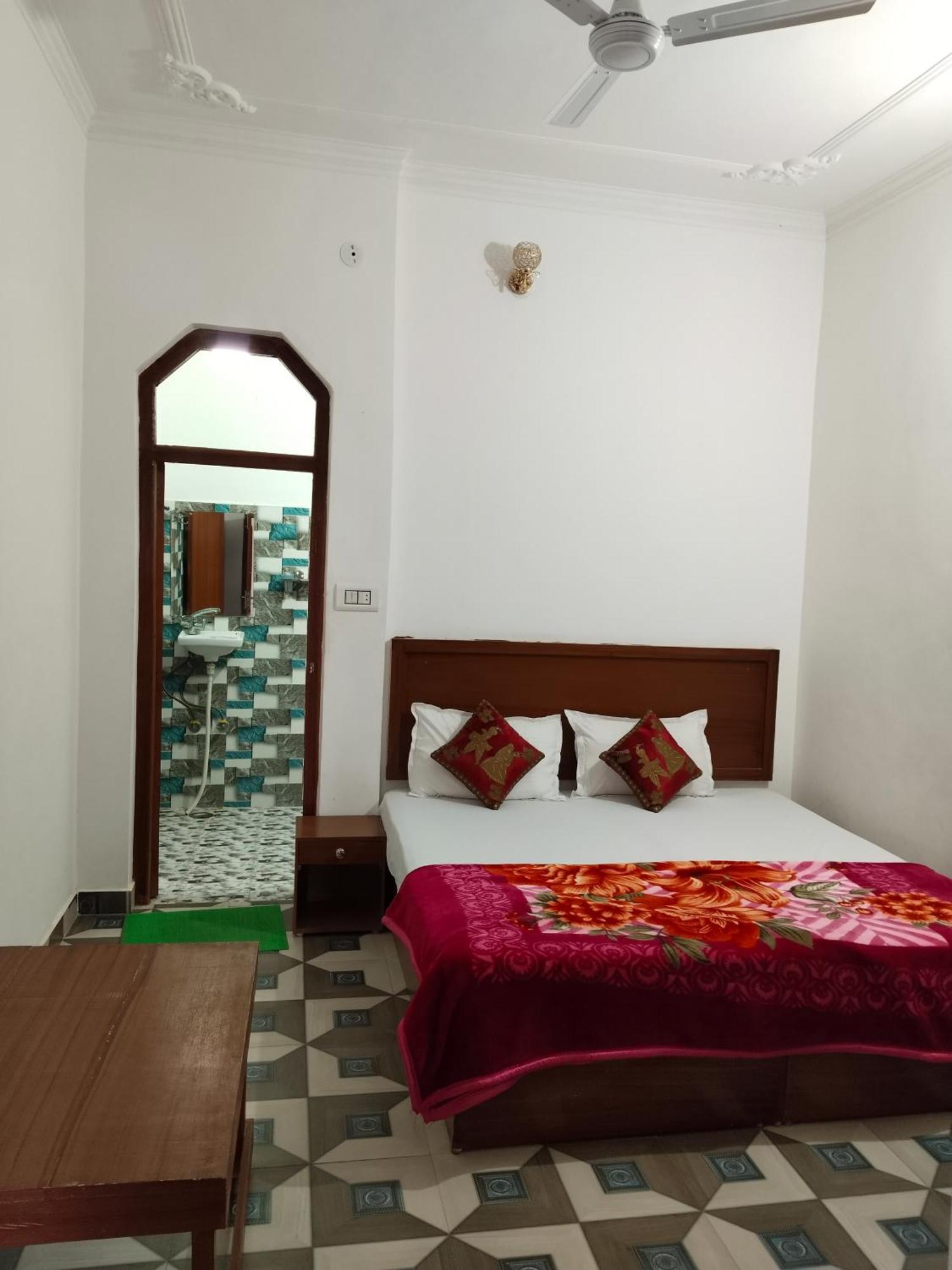 Rani Palace Khajuraho Luaran gambar